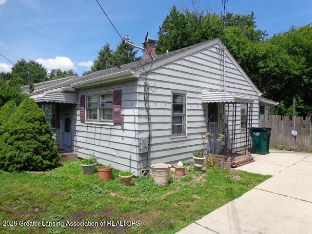 216 W Jolly Road, Lansing, MI 48910