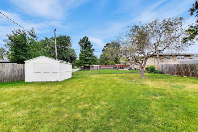 19246 Oakwood Avenue, Lansing, IL 60438