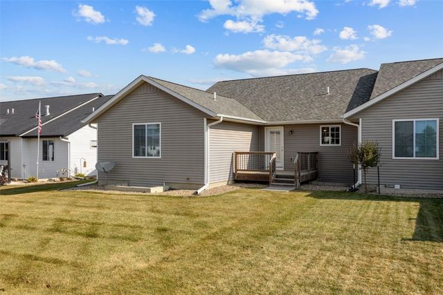 3325 Platinum Way, Marion, IA 52302