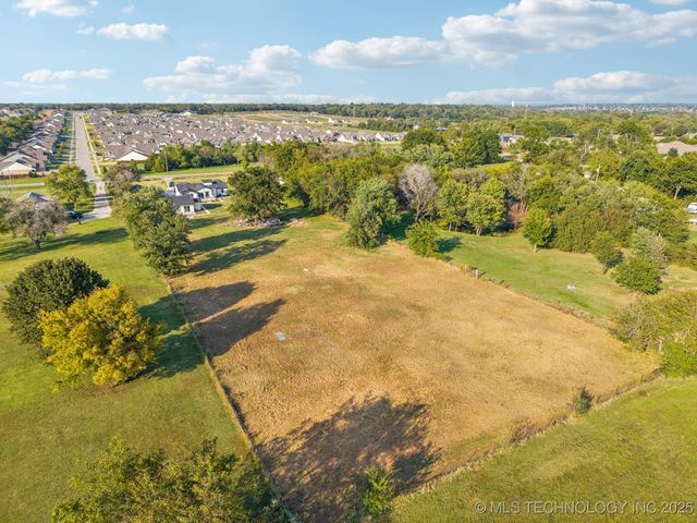 7386 E 86th Street North, Owasso, OK 74055