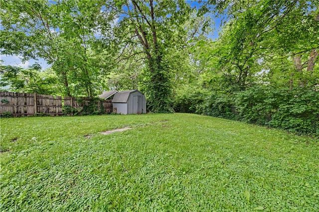 1418 Maple Lane, Lawrence, KS 66044