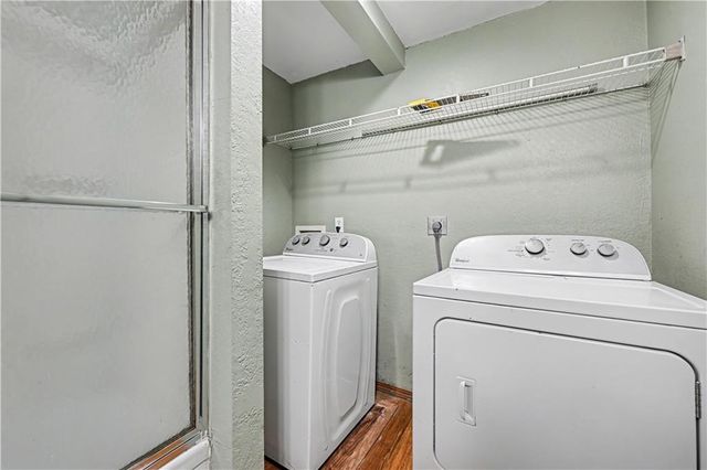 1418 Maple Lane, Lawrence, KS 66044