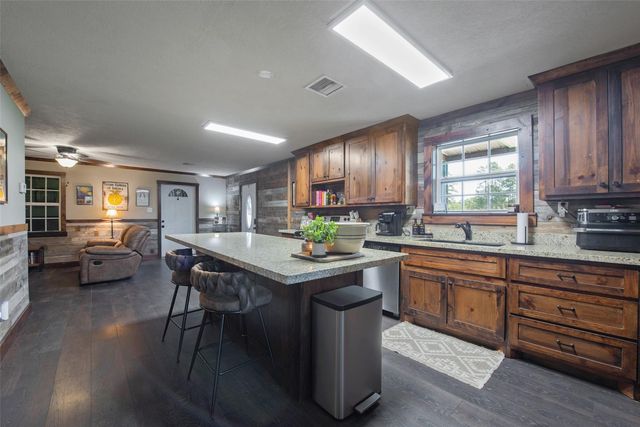 508 Fm 3179, Huntsville, TX 77340