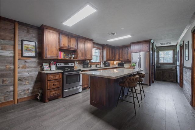 508 Fm 3179, Huntsville, TX 77340