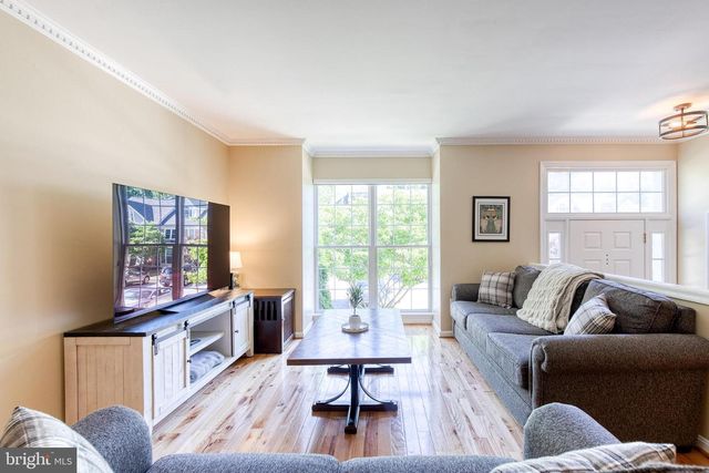 752 LEISTER DR, Lutherville Timonium, MD 21093