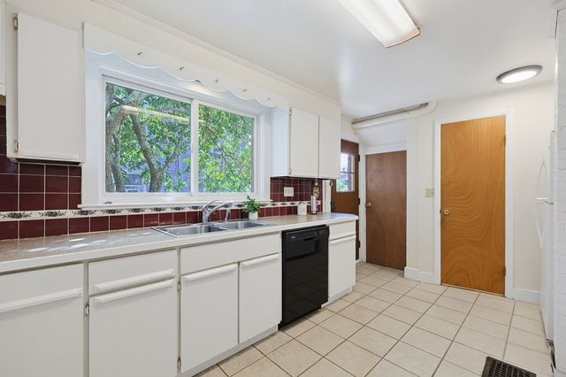 148 Washington St, Medford, MA 02155