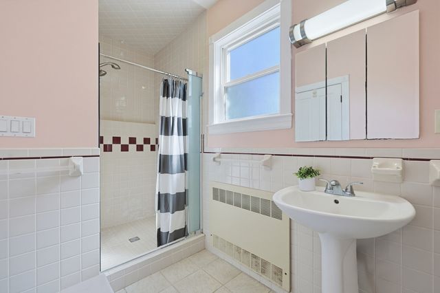 148 Washington St, Medford, MA 02155