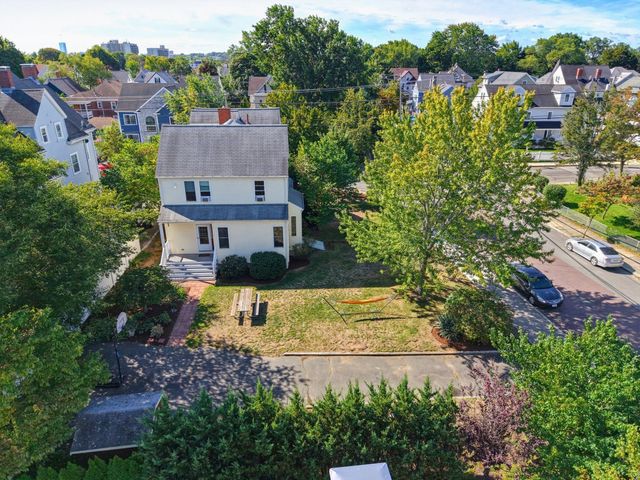148 Washington St, Medford, MA 02155