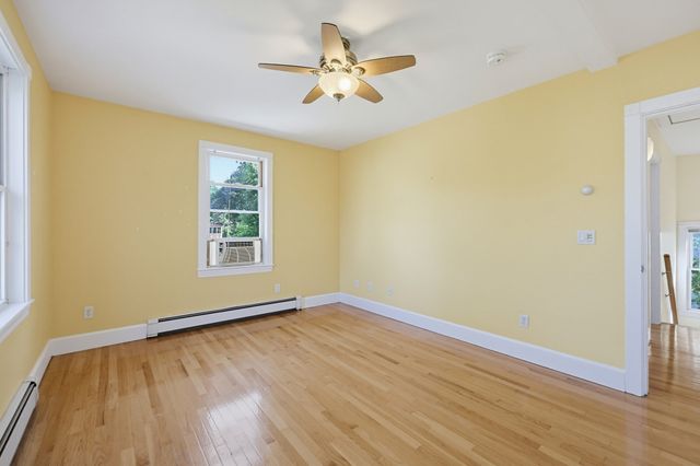 148 Washington St, Medford, MA 02155