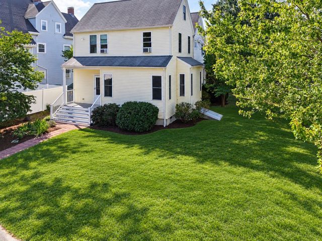 148 Washington St, Medford, MA 02155