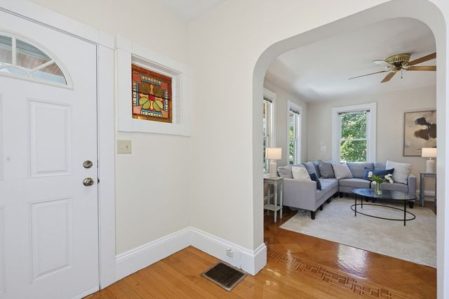 148 Washington St, Medford, MA 02155