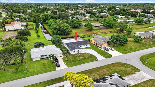 2221 SE Sidonia St, Port St. Lucie, FL 34952