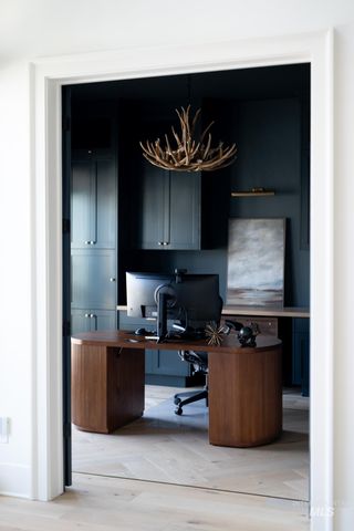 1355 N Morehouse Ave, Eagle, ID 83616