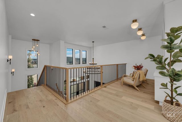 1355 N Morehouse Ave, Eagle, ID 83616