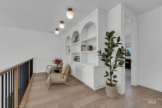 1355 N Morehouse Ave, Eagle, ID 83616