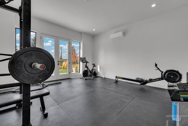 1355 N Morehouse Ave, Eagle, ID 83616