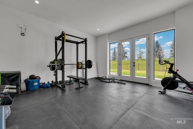 1355 N Morehouse Ave, Eagle, ID 83616