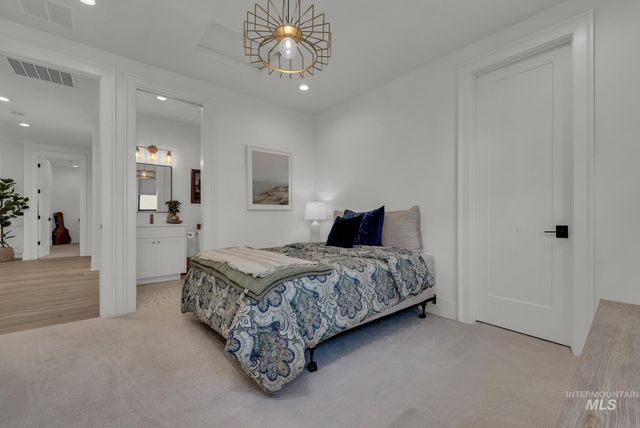 1355 N Morehouse Ave, Eagle, ID 83616