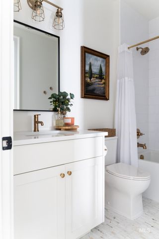 1355 N Morehouse Ave, Eagle, ID 83616