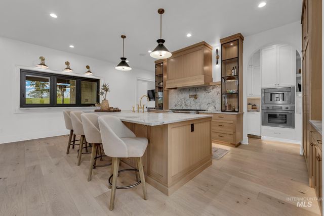 1355 N Morehouse Ave, Eagle, ID 83616