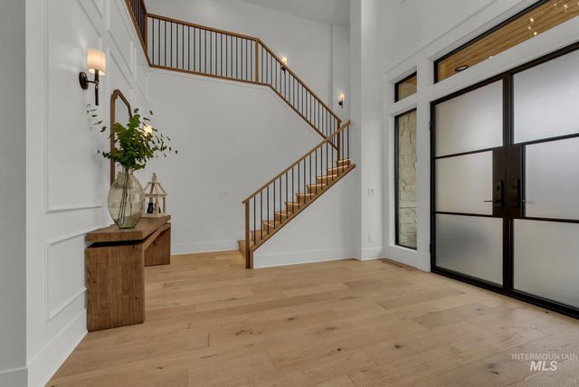 1355 N Morehouse Ave, Eagle, ID 83616