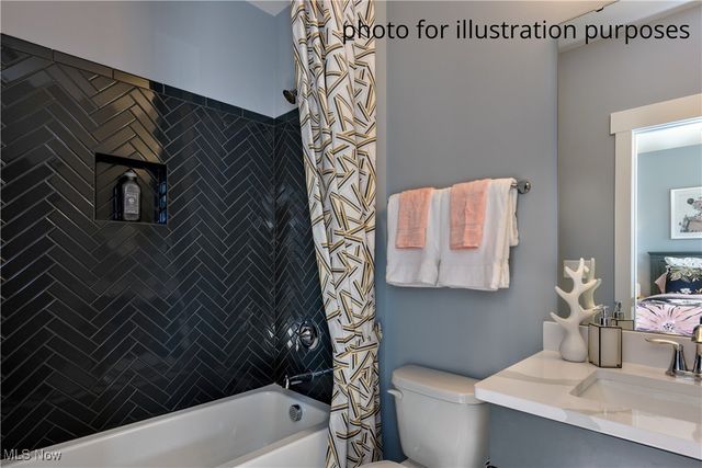 52 Boulder Boulevard, Peninsula, OH 44264