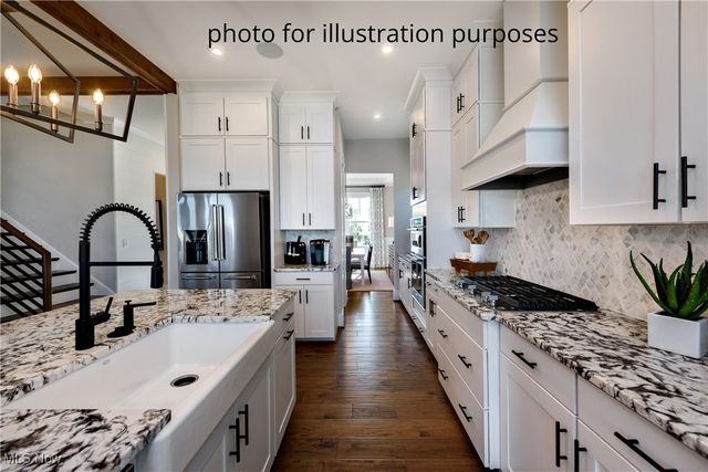 52 Boulder Boulevard, Peninsula, OH 44264