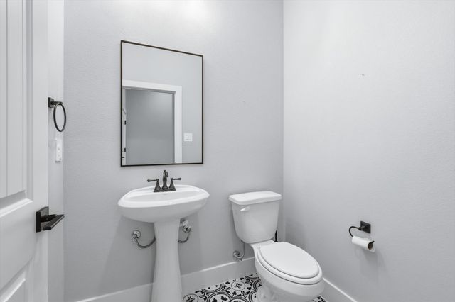 420 Zonaverde Court, Poolville, TX 76487