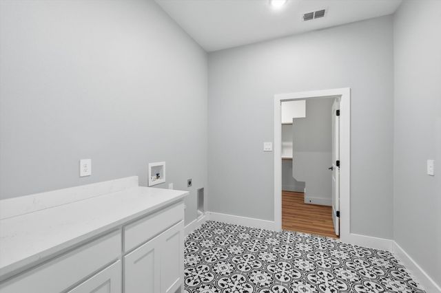 420 Zonaverde Court, Poolville, TX 76487