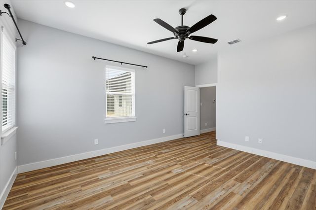 420 Zonaverde Court, Poolville, TX 76487