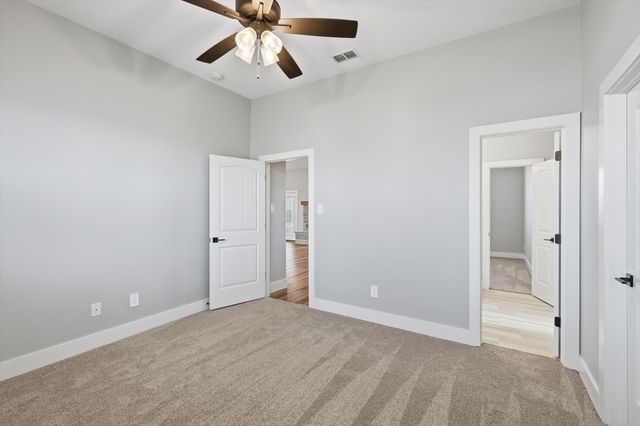 420 Zonaverde Court, Poolville, TX 76487