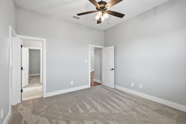 420 Zonaverde Court, Poolville, TX 76487