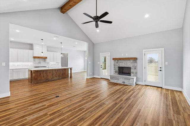 420 Zonaverde Court, Poolville, TX 76487