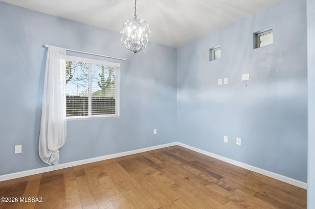 2642 S Falcon View Drive, Tucson, AZ 85713