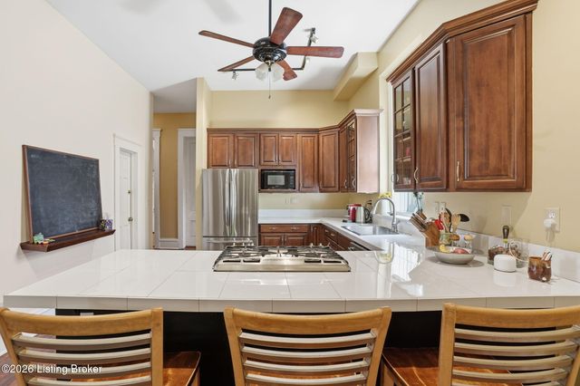 1344 S 6th St, Louisville, KY 40208