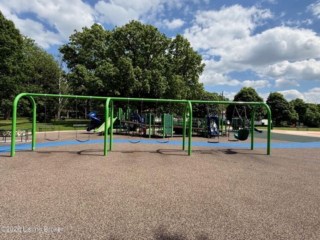1344 S 6th St, Louisville, KY 40208