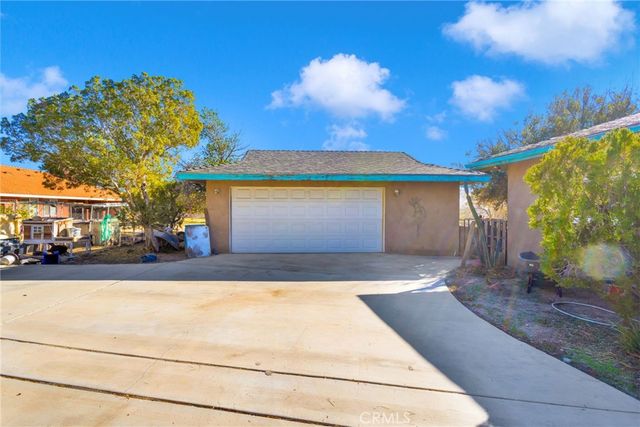 18393 Orange, Hesperia, CA 92345