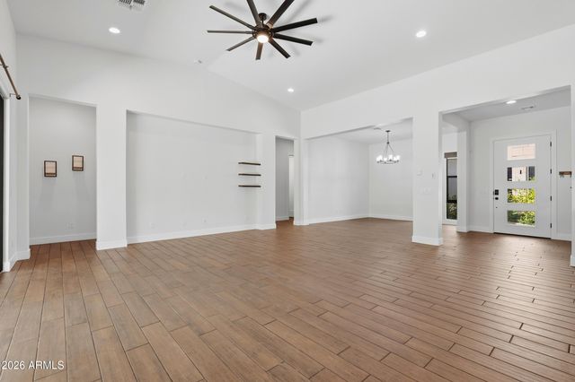 813 E Corral Road, Phoenix, AZ 85042
