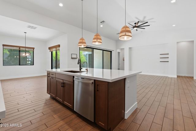 813 E Corral Road, Phoenix, AZ 85042