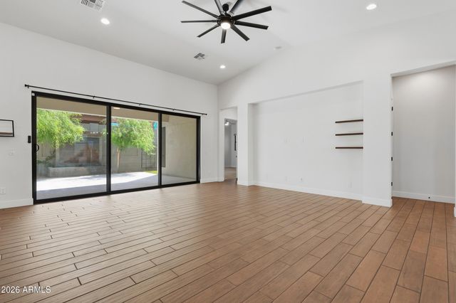 813 E Corral Road, Phoenix, AZ 85042