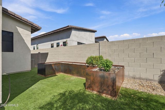 813 E Corral Road, Phoenix, AZ 85042
