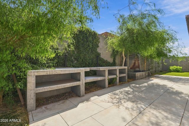 813 E Corral Road, Phoenix, AZ 85042