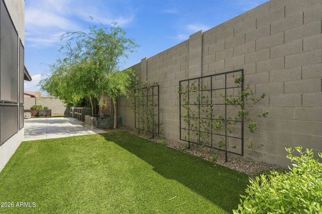 813 E Corral Road, Phoenix, AZ 85042