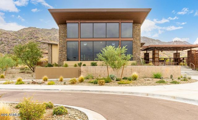 813 E Corral Road, Phoenix, AZ 85042