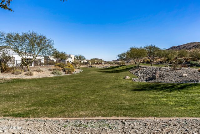 813 E Corral Road, Phoenix, AZ 85042