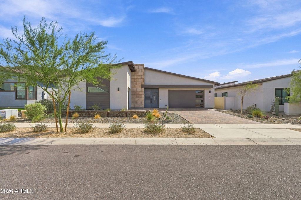 813 E Corral Road, Phoenix, AZ 85042 — exterior