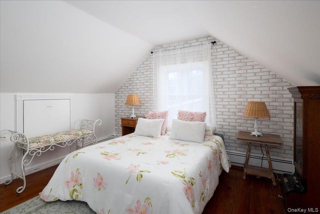 72 Cleveland Avenue, Massapequa, NY 11758