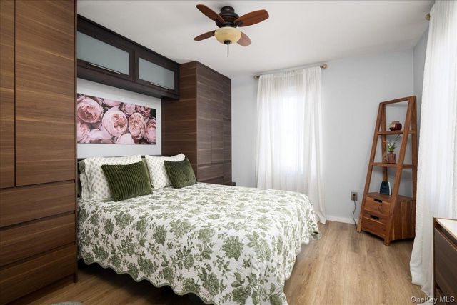 72 Cleveland Avenue, Massapequa, NY 11758