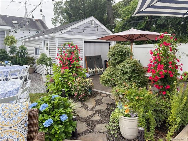 72 Cleveland Avenue, Massapequa, NY 11758