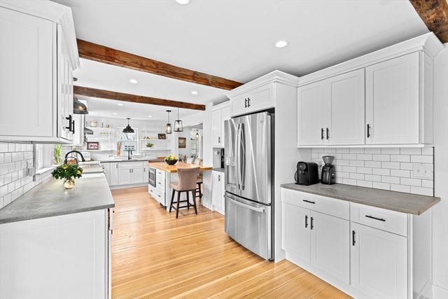 560 Jerusalem Rd, Cohasset, MA 02025